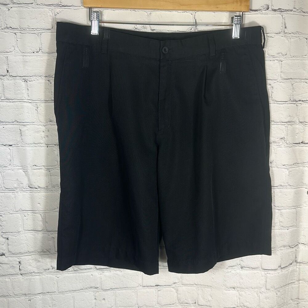 Nike Golf Shorts Mens 36‎ Black Pleated Front
